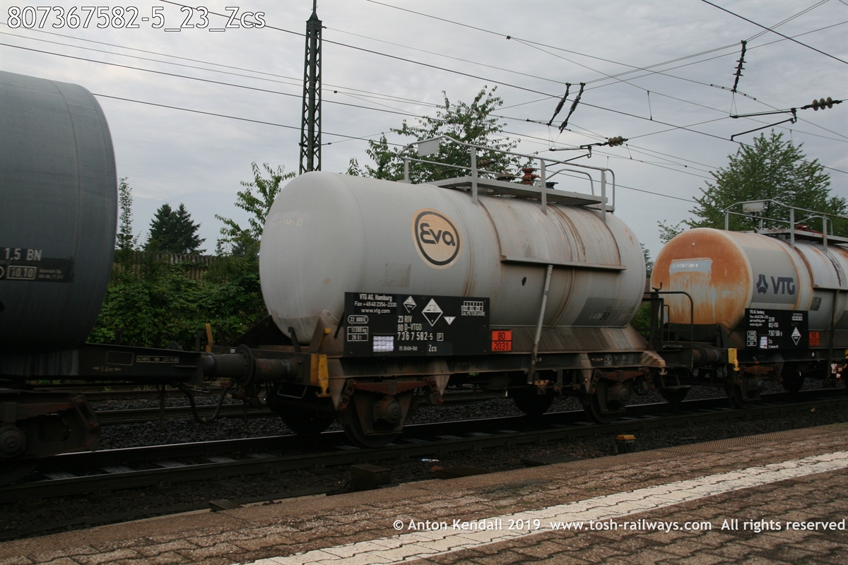 807367582-5_23_Zcs.JPG